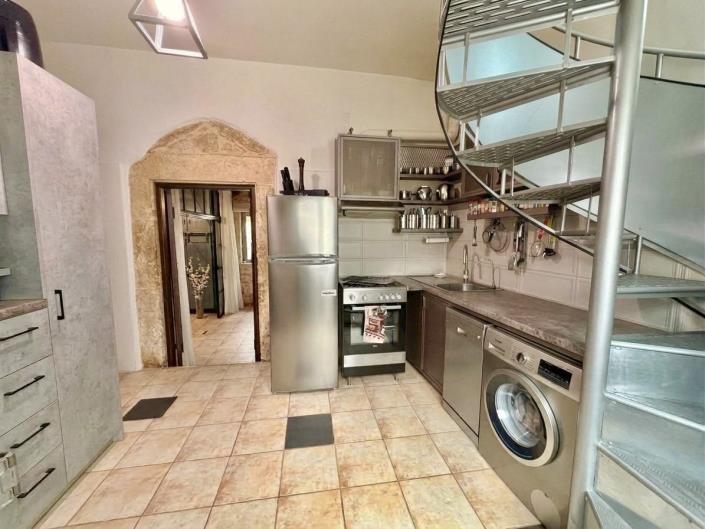 Image No.19-1 Bed House for sale