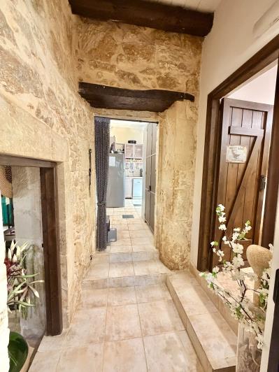 Image No.17-1 Bed House for sale