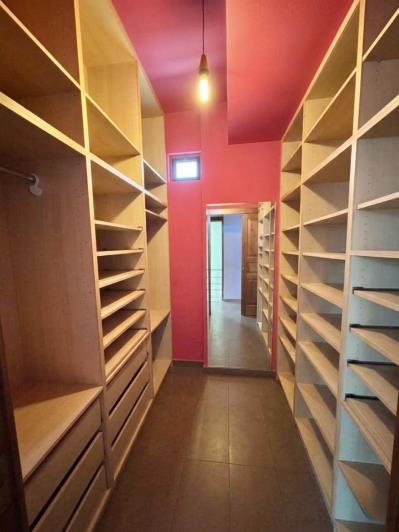 Image No.25-3 Bed House for sale