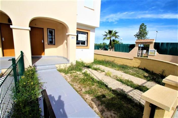Image No.1-3 Bed House for sale