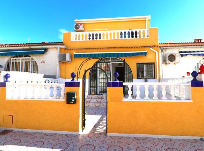 Image No.1-Villa de 3 chambres à vendre à Torrevieja