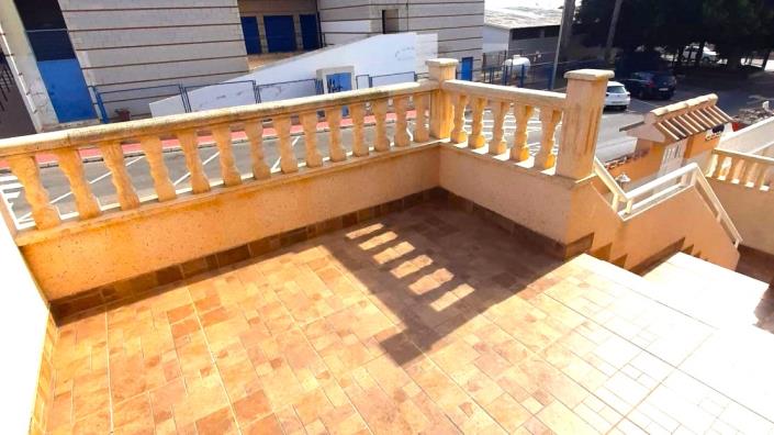 Image No.10-Jumelé de 3 chambres à vendre à Los Altos