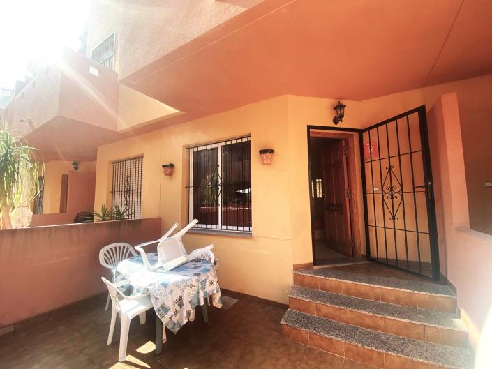 Image No.2-Maison de ville de 3 chambres à vendre à Cabo Roig