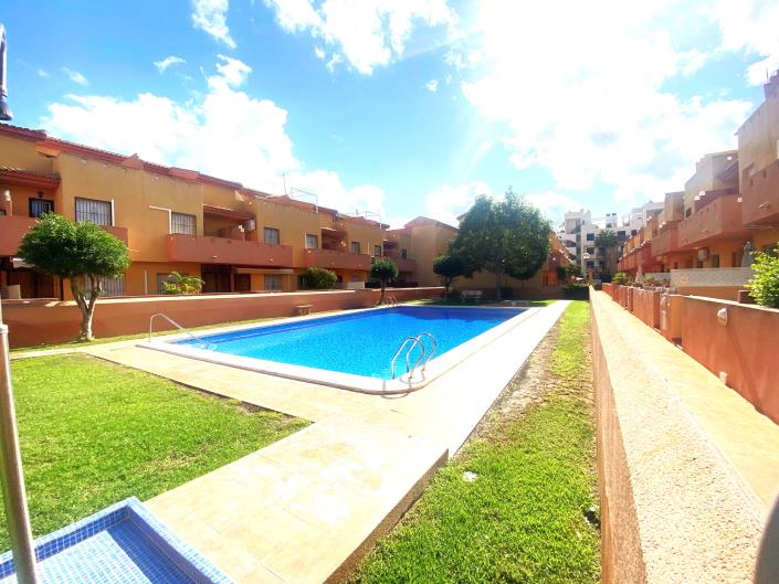 Image No.3-Maison de ville de 3 chambres à vendre à Cabo Roig