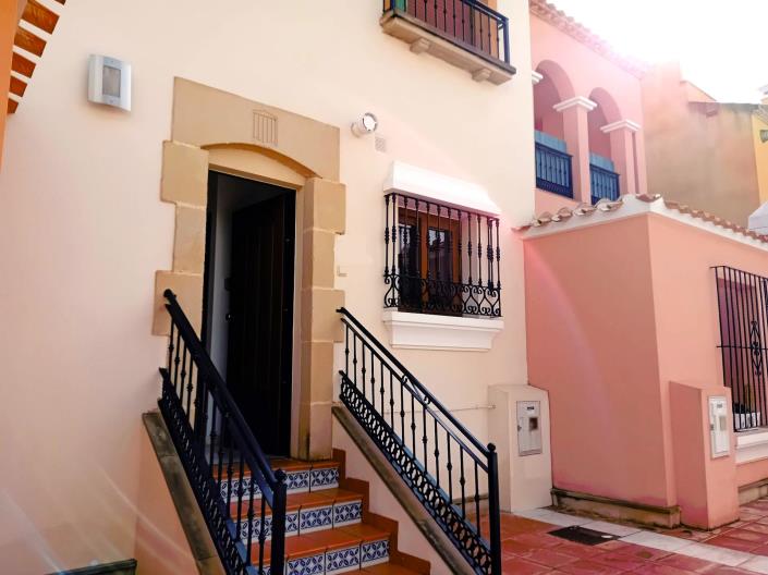 Image No.1-2 Bed Townhouse for sale