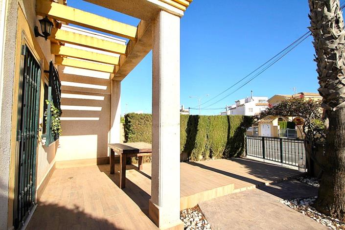 Image No.2-Jumelé de 2 chambres à vendre à Villamartin