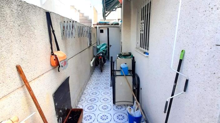 Image No.10-4 Bed Semi-Detached for sale