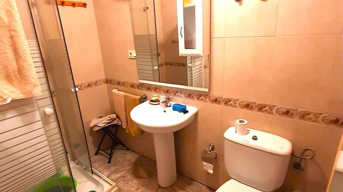 Image No.9-4 Bed Semi-Detached for sale