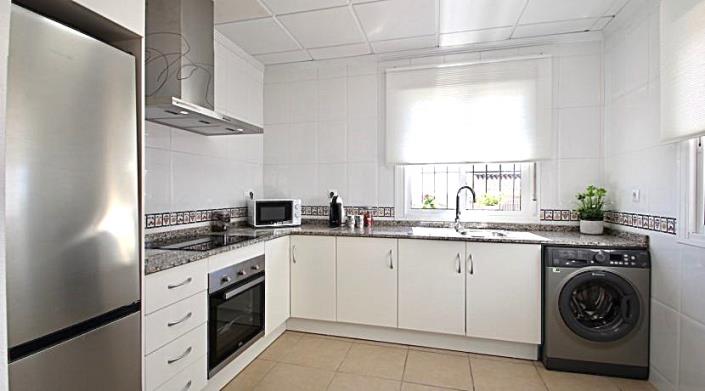 Image No.8-3 Bed Villa / Detached for sale