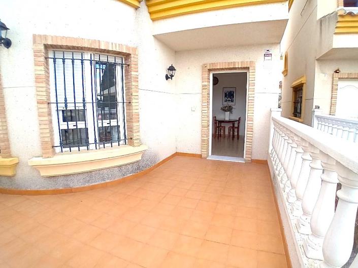 Image No.1-3 Bed Villa / Detached for sale