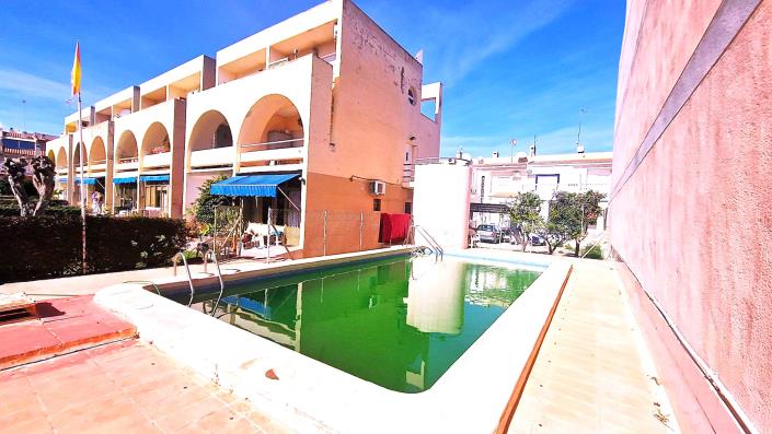 Image No.12-2 Bed Apartment for sale