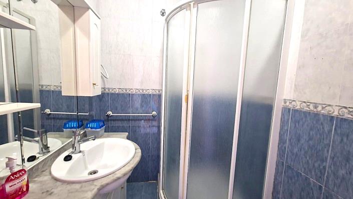 Image No.13-3 Bed Semi-Detached for sale