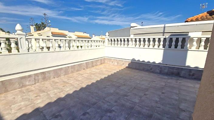 Image No.4-3 Bed Semi-Detached for sale