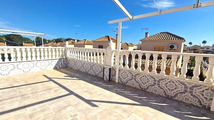 Image No.15-3 Bed Semi-Detached for sale