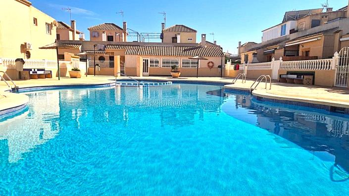 Image No.3-3 Bed Semi-Detached for sale