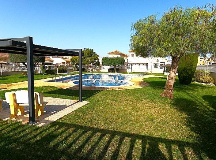 Image No.15-2 Bed Bungalow for sale