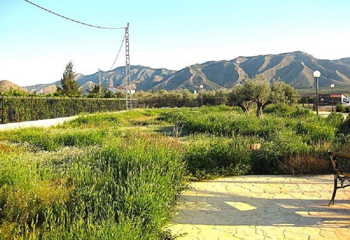 Image No.9-3 Bed Country Property for sale