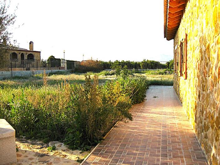 Image No.10-3 Bed Country Property for sale