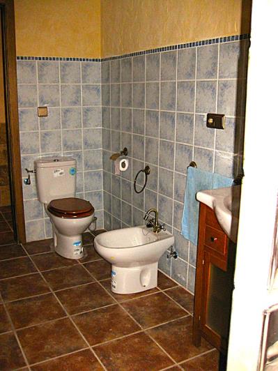 Image No.18-3 Bed Country Property for sale