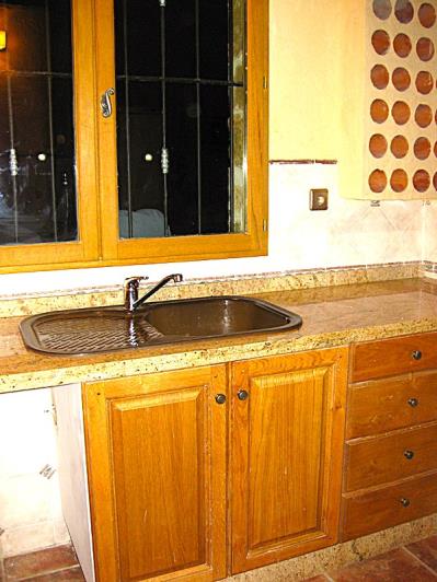 Image No.37-3 Bed Country Property for sale