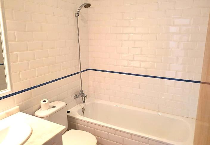 Image No.12-2 Bed Bungalow for sale