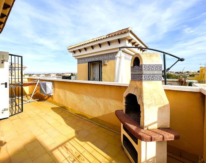 Image No.2-3 Bed Townhouse for sale