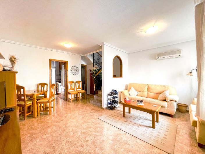 Image No.13-3 Bed Townhouse for sale