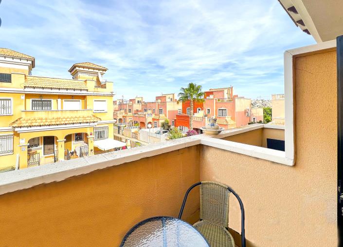 Image No.4-3 Bed Townhouse for sale