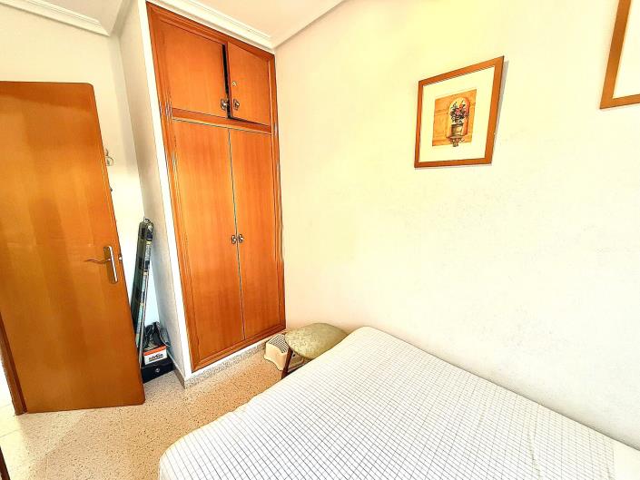 Image No.11-3 Bed Semi-Detached for sale