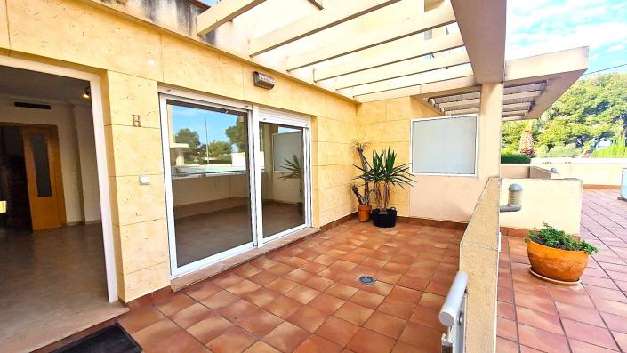 Image No.1-3 Bed Semi-Detached for sale
