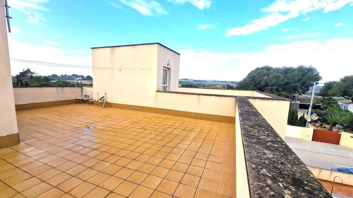 Image No.16-3 Bed Semi-Detached for sale