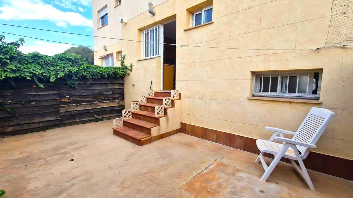 Image No.9-3 Bed Semi-Detached for sale