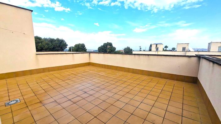 Image No.2-3 Bed Semi-Detached for sale