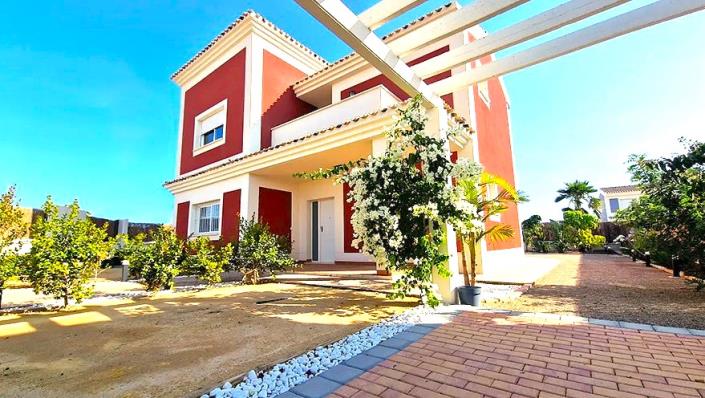 Image No.10-4 Bed Villa / Detached for sale