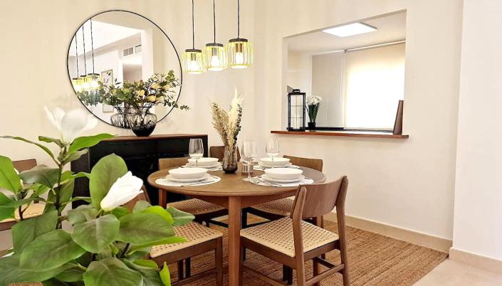 Image No.15-4 Bed Villa / Detached for sale