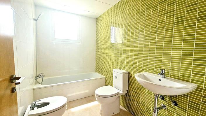 Image No.29-4 Bed Villa / Detached for sale