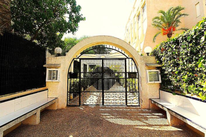 Image No.4-2 Bed Apartment for sale