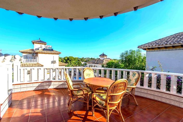 Image No.4-3 Bed Villa / Detached for sale