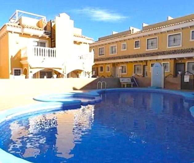 Image No.3-2 Bed Semi-Detached for sale