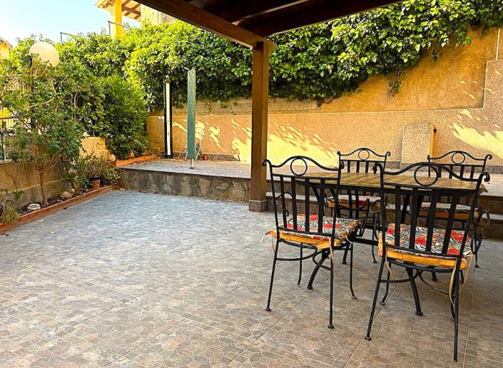 Image No.2-2 Bed Semi-Detached for sale