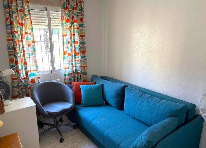 Image No.18-2 Bed Semi-Detached for sale