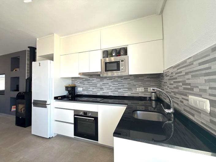 Image No.23-3 Bed Townhouse for sale