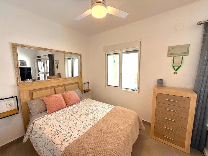 Image No.27-3 Bed Townhouse for sale