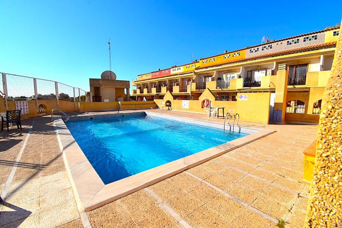 Image No.1-3 Bed Townhouse for sale