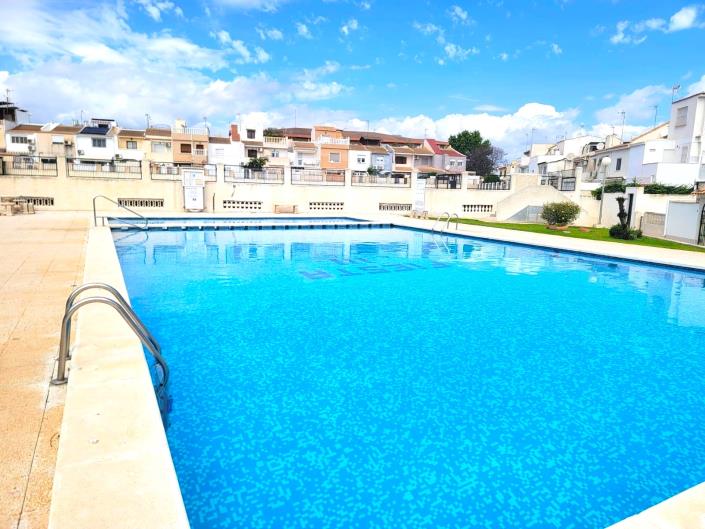 Image No.1-Jumelé de 2 chambres à vendre à Torrevieja