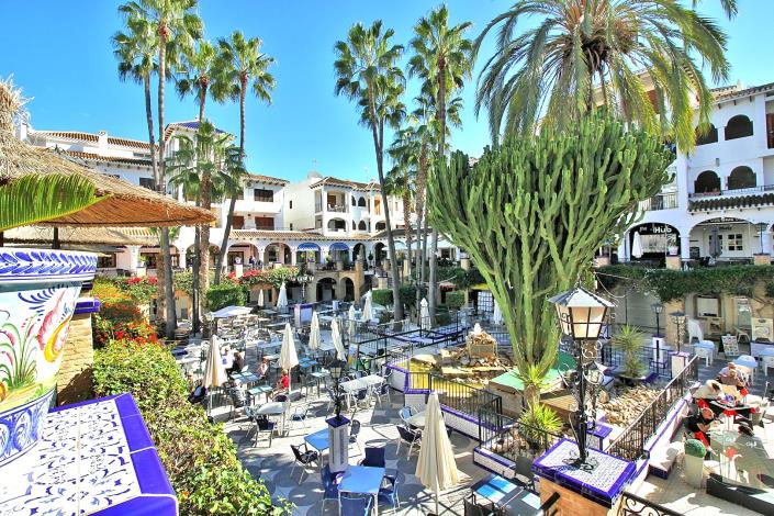 Image No.28-2 Bed Townhouse for sale