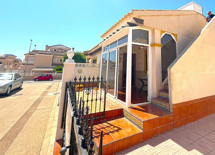 Image No.1-2 Bed Villa for sale