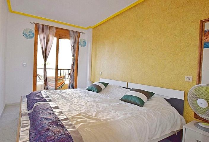 Image No.4-2 Bed Semi-Detached for sale