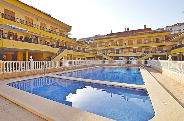 Image No.5-2 Bed Semi-Detached for sale