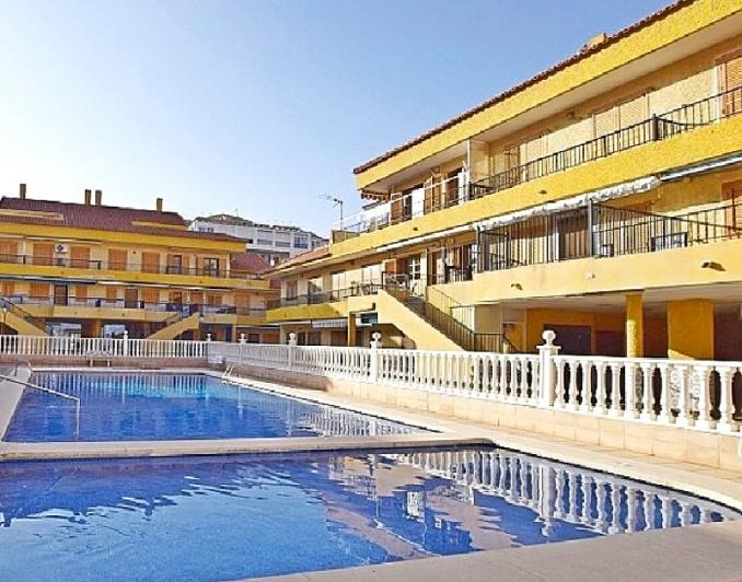 Image No.9-2 Bed Semi-Detached for sale